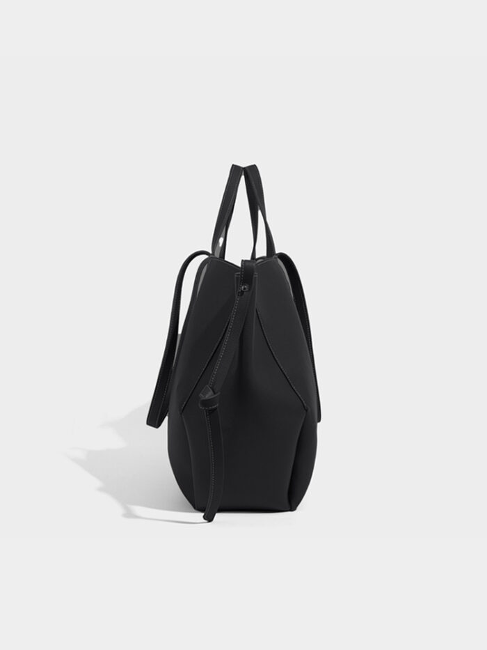 Aurea Tote Bag (Jet Black) - Image 4