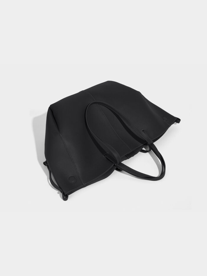 Aurea Tote Bag (Jet Black) - Image 3